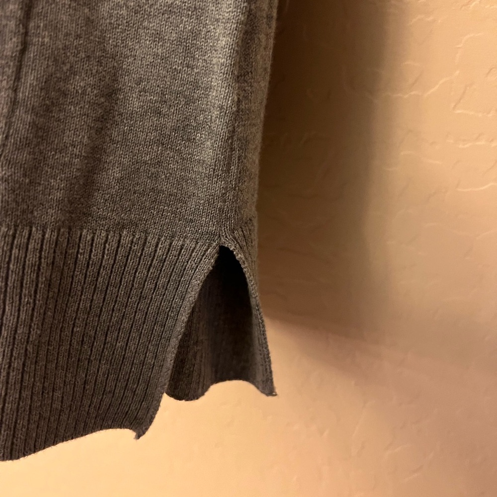 Jeanne Pierre Grey Knit Sweater Dress/Tunic w/Faux Leather Accents - Picture 9 of 12